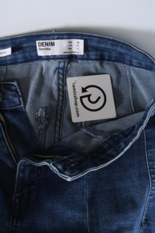 Damen Jeans Bershka, Größe S, Farbe Blau, Preis € 15,00