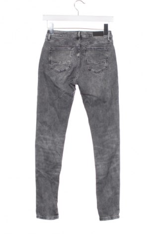 Дамски дънки Cross Jeans, Размер S, Цвят Сив, Цена 15,99 лв.