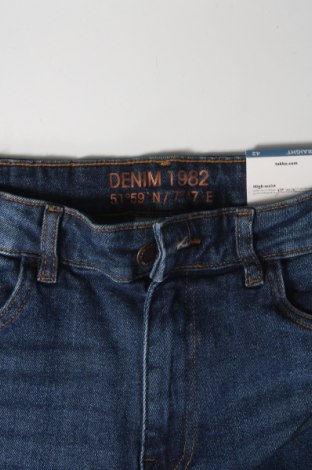 Damskie jeansy Denim 1982, Rozmiar L, Kolor Niebieski, Cena 92,99 zł