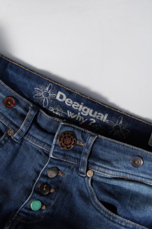 Blugi de femei Desigual, Mărime M, Culoare Multicolor, Preț 191,33 Lei