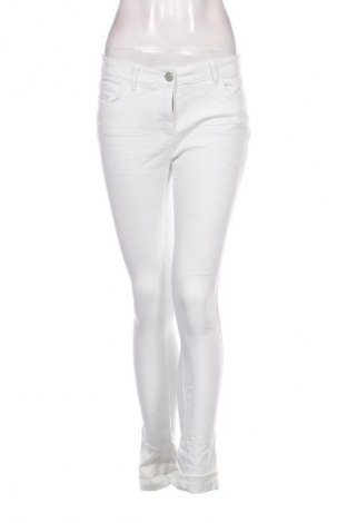 Damen Jeans Gina, Größe M, Farbe Weiß, Preis 7,99 €