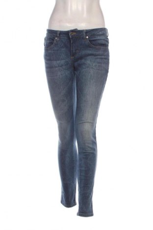 Damen Jeans Guess, Größe M, Farbe Blau, Preis 103,99 €