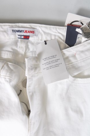 Damskie jeansy Tommy Jeans, Rozmiar S, Kolor Biały, Cena 322,99 zł