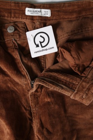 Γυναικείο κοτλέ παντελόνι Pull&Bear, Μέγεθος M, Χρώμα Καφέ, Τιμή 17,99 €