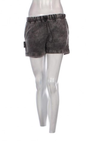 Damen Shorts, Größe M, Farbe Mehrfarbig, Preis 4,99 €