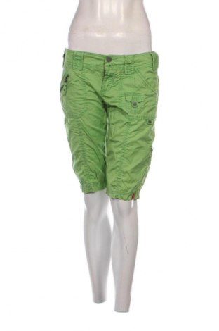 Pantaloni scurți de femei Edc By Esprit, Mărime M, Culoare Verde, Preț 84,78 Lei