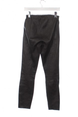 Pantaloni de piele pentru damă By Malene Birger, Mărime XS, Culoare Maro, Preț 436,11 Lei