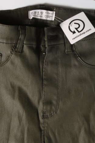 Damenhose Primark, Größe M, Farbe Grün, Preis € 9,99