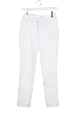 Pantaloni de femei Stradivarius, Mărime XXS, Culoare Alb, Preț 73,98 Lei