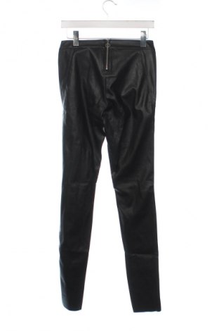 Pantaloni de femei Vero Moda, Mărime XS, Culoare Negru, Preț 68,88 Lei