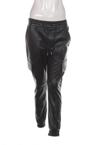 Pantaloni de femei Zara, Mărime M, Culoare Negru, Preț 68,88 Lei