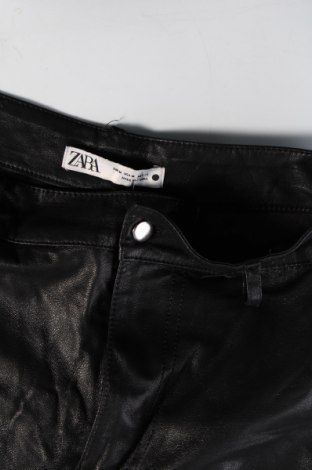 Pantaloni de femei Zara, Mărime M, Culoare Negru, Preț 68,88 Lei