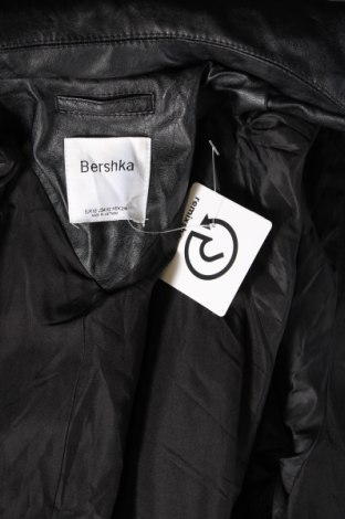 Γυναικείο μπουφάν Bershka, Μέγεθος XS, Χρώμα Μαύρο, Τιμή 29,99 €