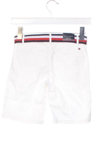Παιδικό κοντό παντελόνι Tommy Hilfiger, Μέγεθος 6-7y/ 122-128 εκ., Χρώμα Λευκό, Τιμή 50,99 €