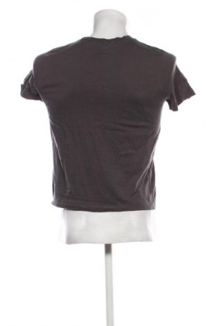 Ανδρικό t-shirt Yessica, Μέγεθος S, Χρώμα Γκρί, Τιμή 9,72 €