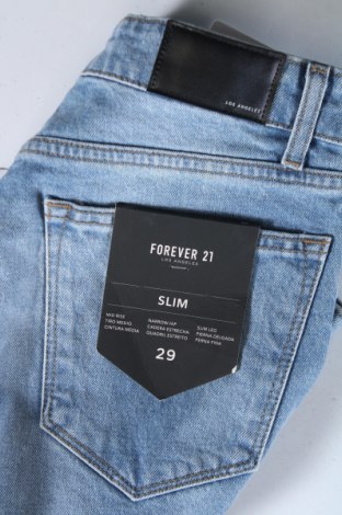 Мъжки дънки Forever 21, Размер S, Цвят Син, Цена 65,99 лв.