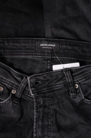 Ανδρικό τζίν Jack & Jones, Μέγεθος M, Χρώμα Μαύρο, Τιμή 14,99 €