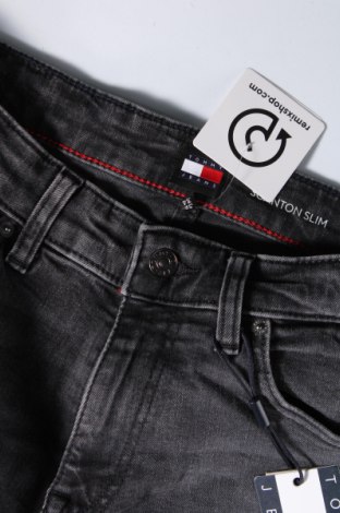 Pánské džíny  Tommy Jeans, Velikost M, Barva Šedá, Cena  2 949,00 Kč