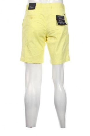 Férfi rövidnadrág Tommy Hilfiger, Méret M, Szín Sárga, Ár 41 959 Ft