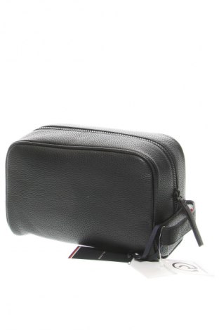 Kosmetický kufřík  Tommy Hilfiger, Barva Černá, Cena  1 749,00 Kč