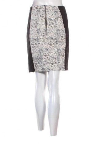 Sukně H&M, Velikost M, Barva Vícebarevné, Cena  59,00 Kč