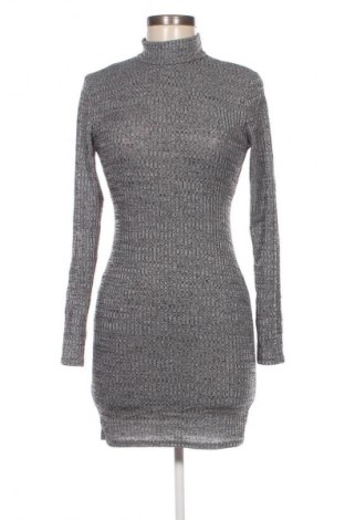 Kleid, Größe M, Farbe Grau, Preis 10,99 €