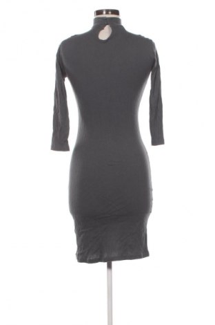 Kleid Atmosphere, Größe S, Farbe Grau, Preis 6,99 €