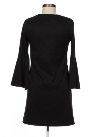 Rochie Bershka, Mărime M, Culoare Negru, Preț 35,99 Lei