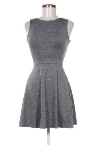 Kleid H&M Divided, Größe S, Farbe Grau, Preis 20,99 €