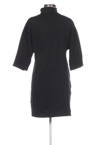 Kleid Zara, Größe M, Farbe Schwarz, Preis 13,99 €