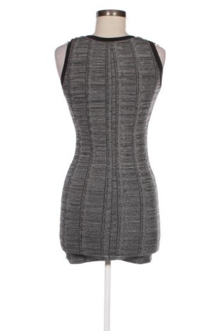 Rochie Zara Trafaluc, Mărime S, Culoare Gri, Preț 122,45 Lei