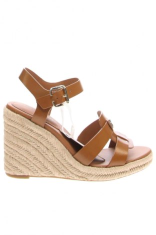 Sandalen Tommy Hilfiger, Größe 40, Farbe Braun, Preis 161,99 €