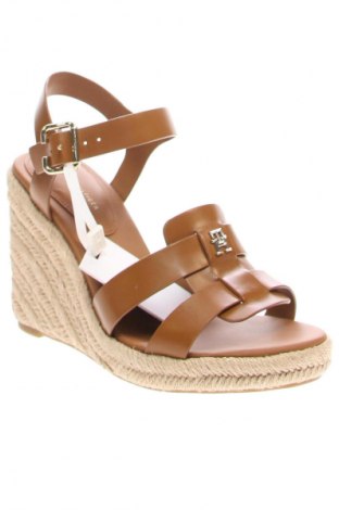 Sandalen Tommy Hilfiger, Größe 40, Farbe Braun, Preis 161,99 €