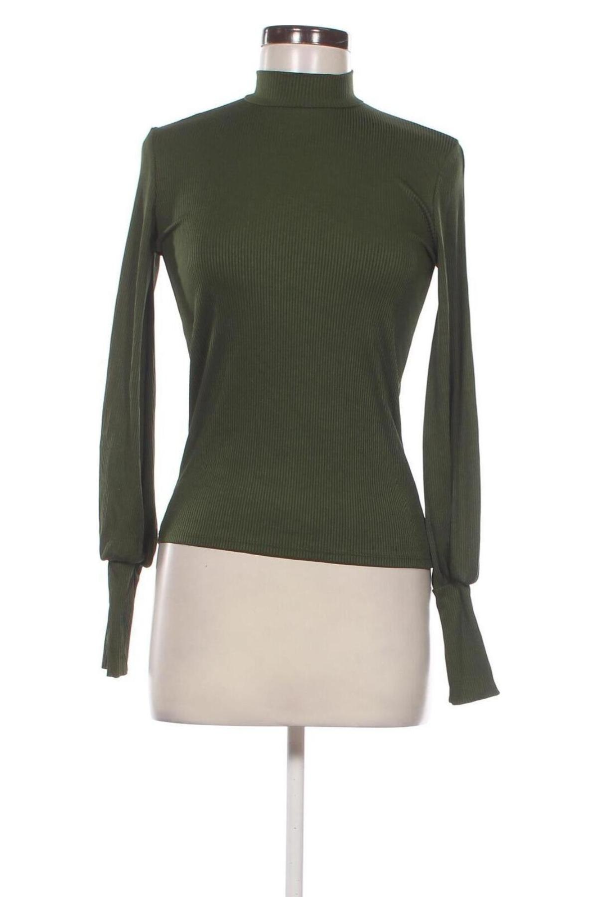 Damen Shirt Stradivarius, Größe S, Farbe Grün, Preis € 9,79