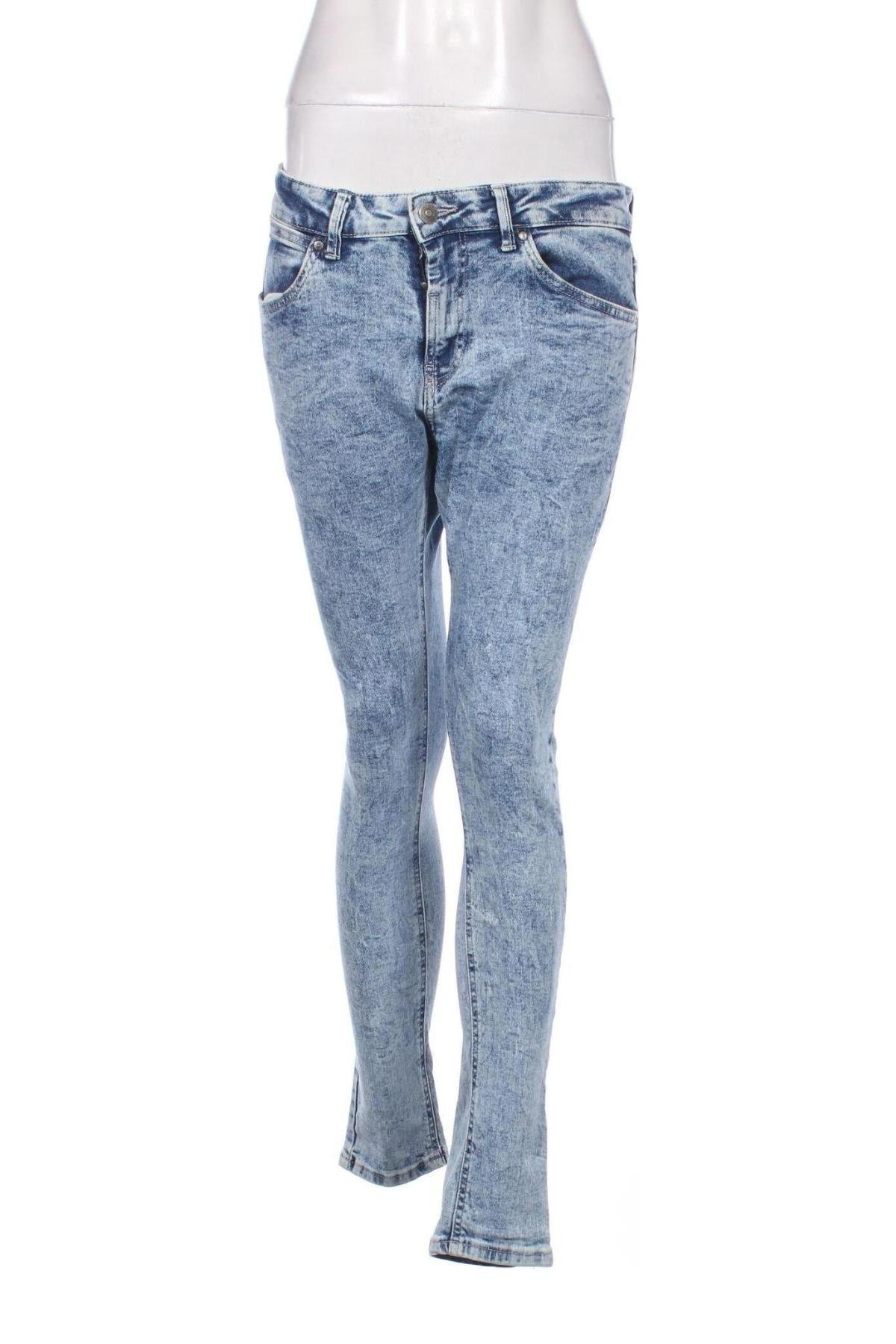 Damen Jeans Bershka, Größe M, Farbe Blau, Preis 9,99 €