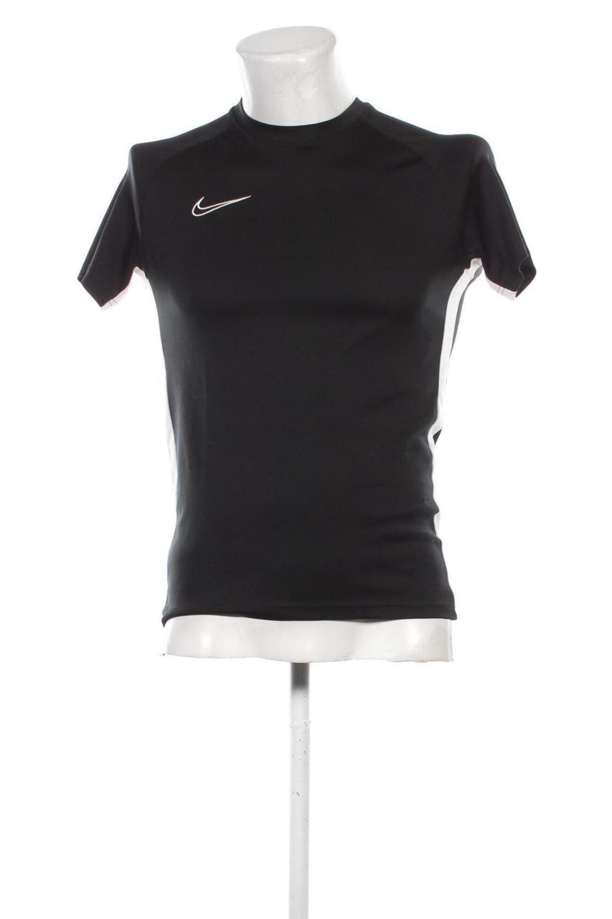 Pánske tričko  Nike, Veľkosť S, Farba Čierna, Cena  37,42 €