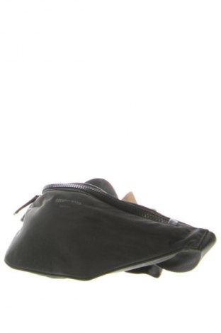 Чанта за кръст Country Road, Цвят Черен, Цена 26,58 €