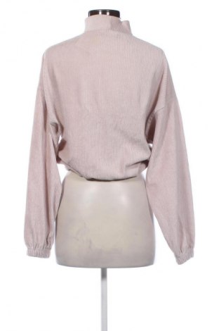 Дамска блуза Bershka, Размер S, Цвят Екрю, Цена 10,00 €