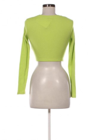 Damen Shirt Bershka, Größe S, Farbe Grün, Preis € 15,92