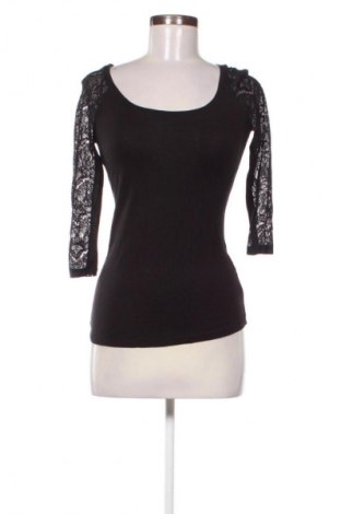 Γυναικεία μπλούζα Bershka, Μέγεθος S, Χρώμα Μαύρο, Τιμή 9,78 €