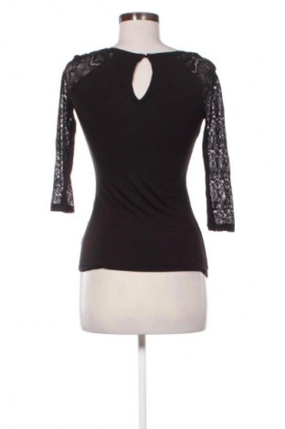 Γυναικεία μπλούζα Bershka, Μέγεθος S, Χρώμα Μαύρο, Τιμή 9,78 €
