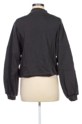 Γυναικεία μπλούζα Bershka, Μέγεθος S, Χρώμα Γκρί, Τιμή 9,78 €