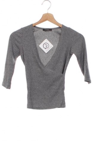 Damen Shirt Bershka, Größe XS, Farbe Grau, Preis € 9,70