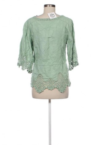 Damen Shirt Democracy, Größe M, Farbe Grün, Preis € 17,00