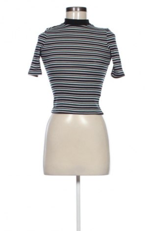 Dámska blúza H&M Divided, Veľkosť XS, Farba Viacfarebná, Cena  10,00 €