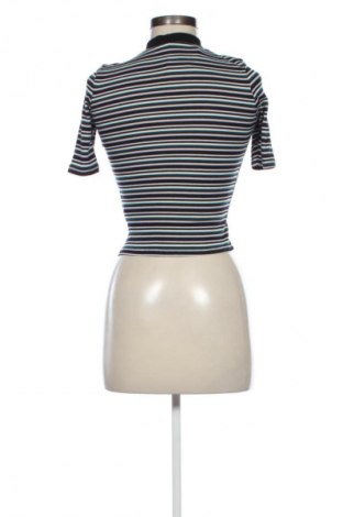 Dámska blúza H&M Divided, Veľkosť XS, Farba Viacfarebná, Cena  10,00 €