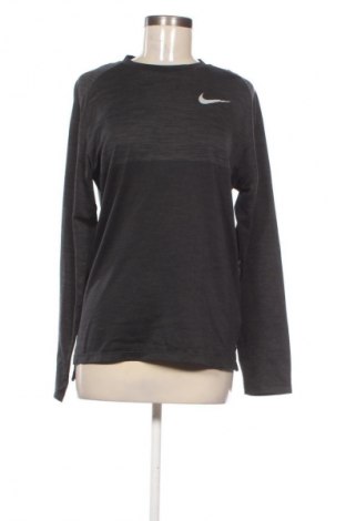 Дамска блуза Nike, Размер S, Цвят Многоцветен, Цена 17,89 €