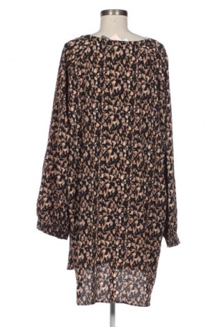 Γυναικεία μπλούζα ONLY Carmakoma, Μέγεθος 3XL, Χρώμα Πολύχρωμο, Τιμή 28,99 €