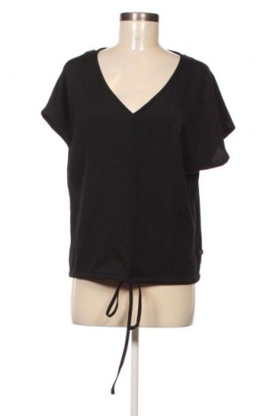 Dámská halenka Q/S by S.Oliver, Velikost M, Barva Černá, Cena  179,00 Kč