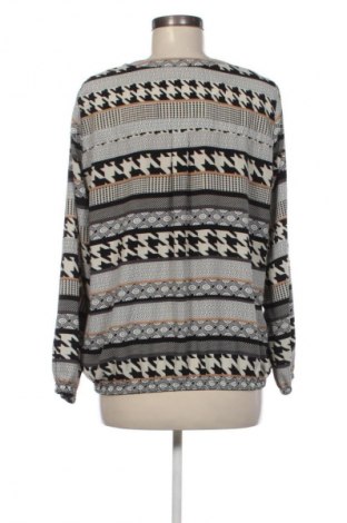 Damen Shirt Recycled Art World, Größe M, Farbe Mehrfarbig, Preis € 23,99